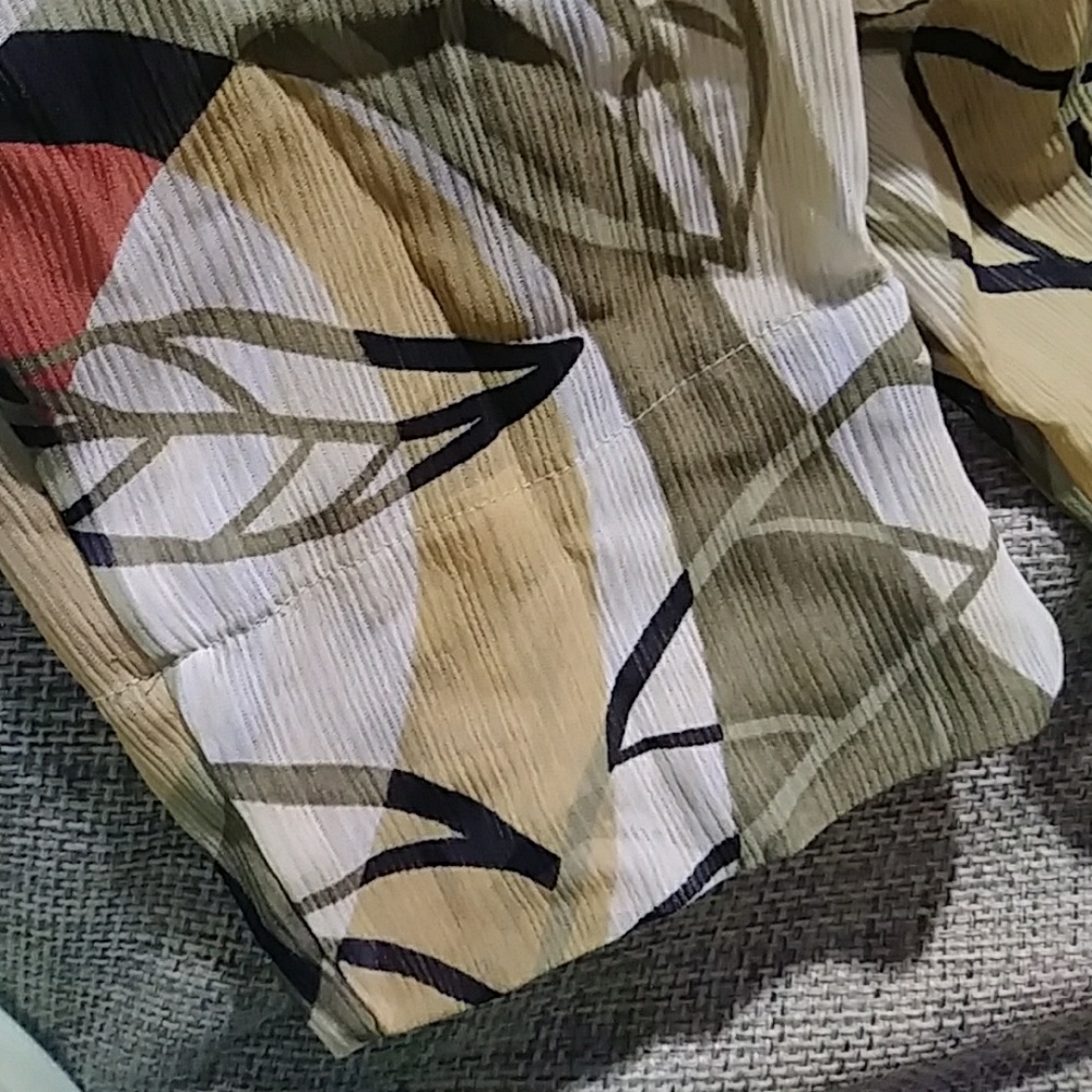 Blouse - Picture 2 of 2